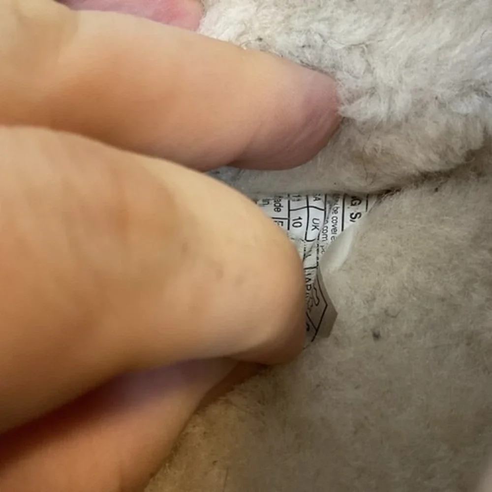 UGG classic slip